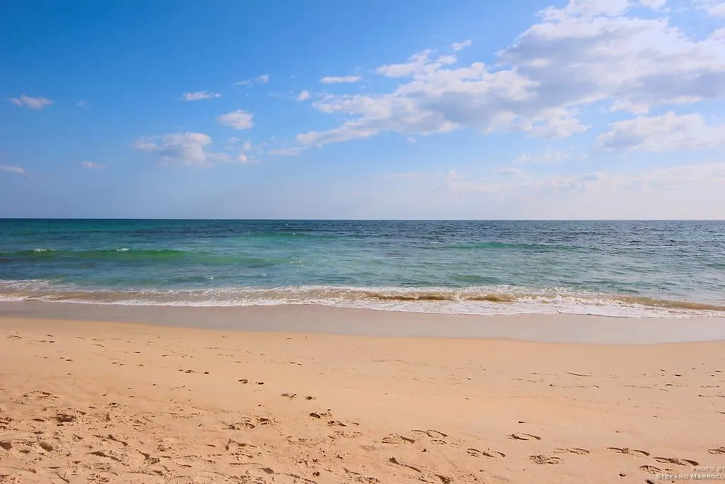 Laku Beach Sant'Andrea
